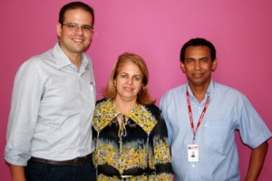 A prefeita Darci Braga teve encontro com o diretor do SENAI de Muriaé, José Júnior Lima (à esquerda) e  o especialista em vestuário e confecções, Aldo Santos.